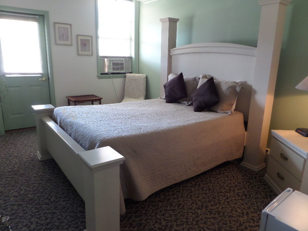 Stone Waters Inn Bellaire Buitenkant foto