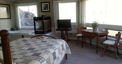 Stone Waters Inn Bellaire Buitenkant foto
