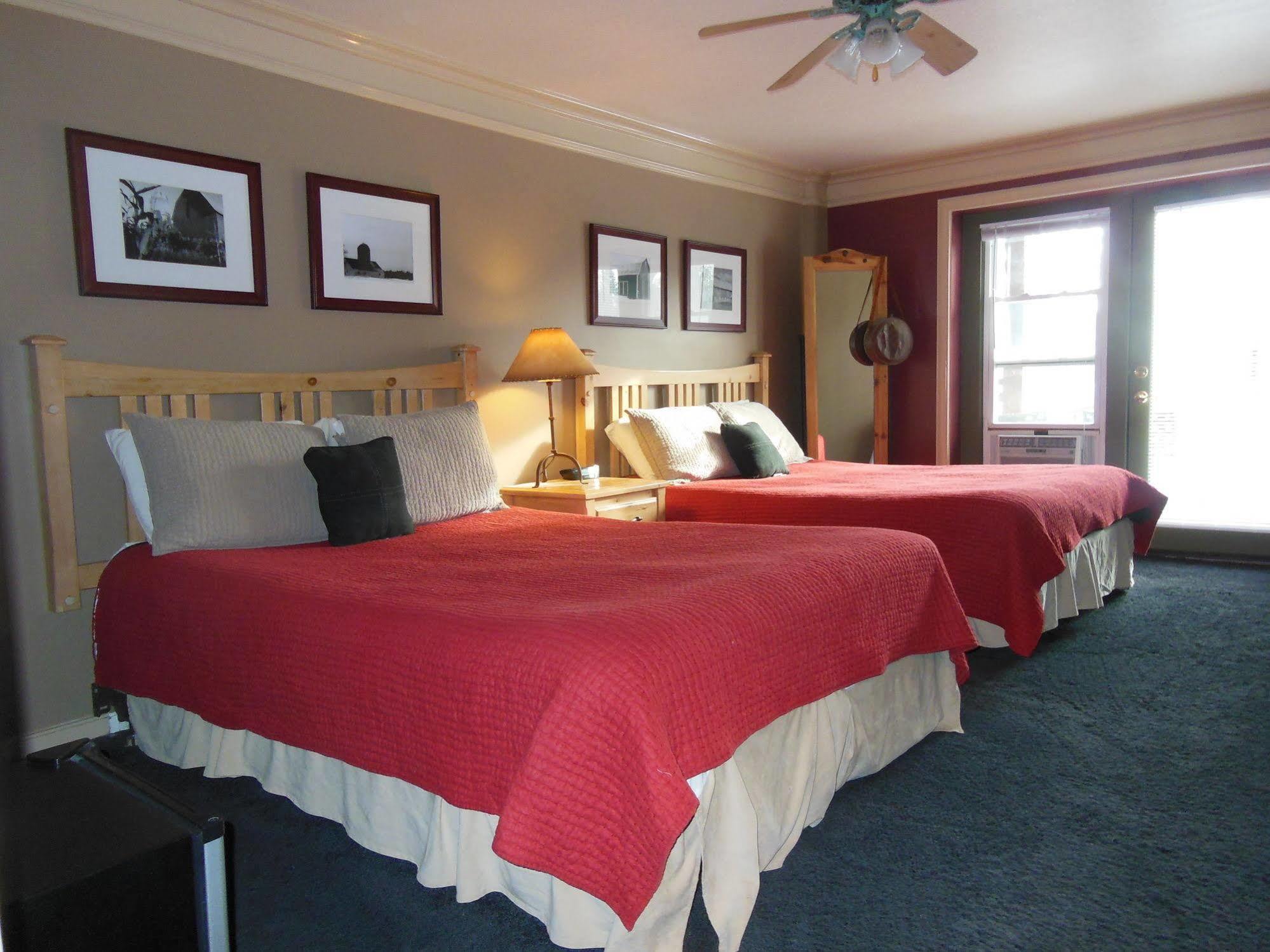 Stone Waters Inn Bellaire Buitenkant foto